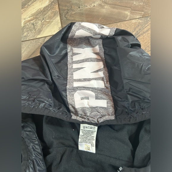 Stylish windbreaker - Picture 5 of 7